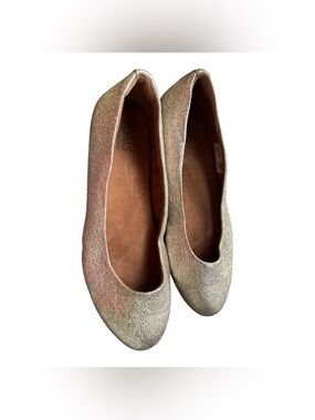 TOMS Metallic Gold Sparkle Ballet Flats Size 8 Comfort Cushioned